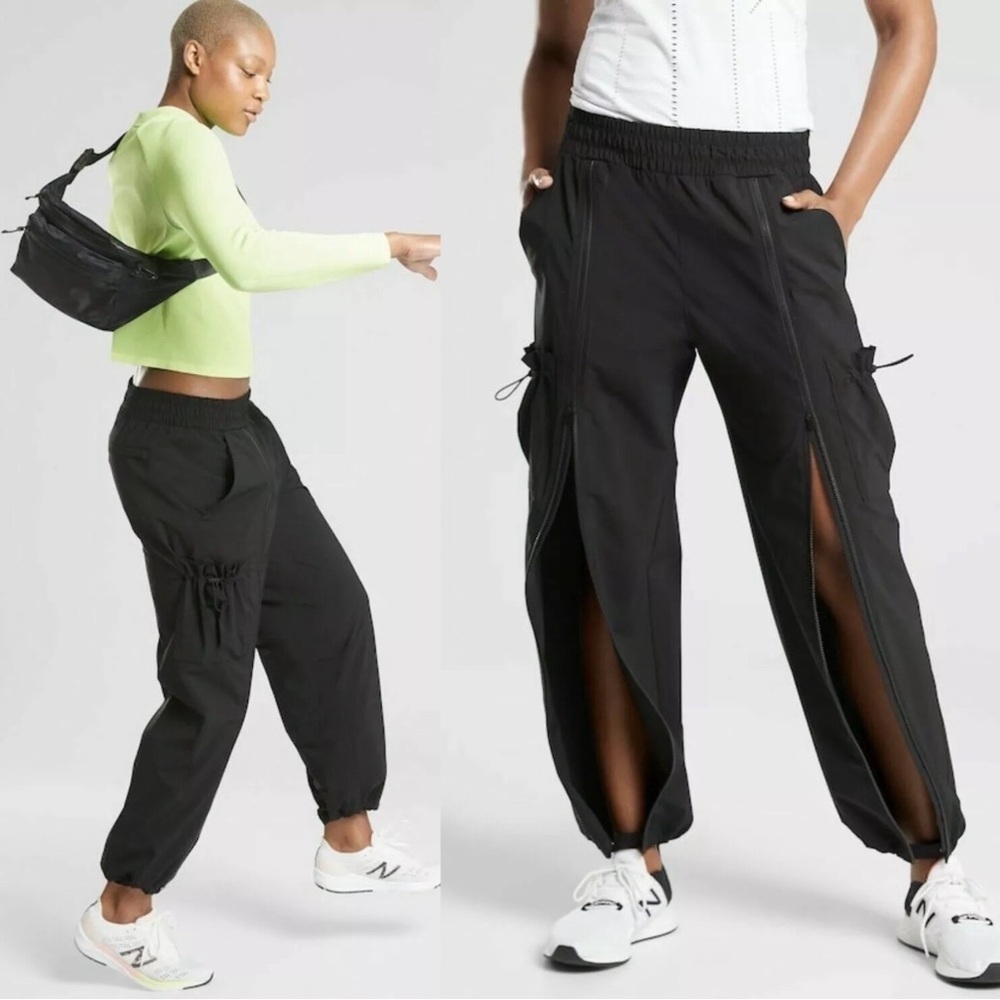 Athleta • Stay Fly Pant pull on track baggy black cargo cinch loose fit